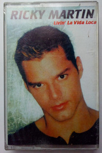 Ricky Martin - Livin’ La Vida Loca 1999