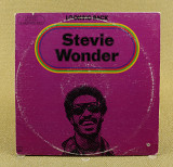Stevie Wonder – Looking Back (США, Motown)