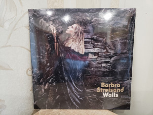 2018 - Barbra Streisand – Walls - USA