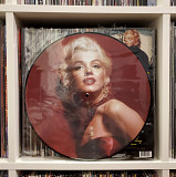 Marilyn Monroe - Diamonds Are A Girl's Best Friend (US 2020)