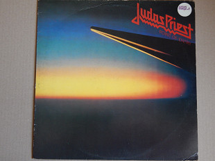 Judas Priest – Point Of Entry (CBS – CBS 84834, Holland) EX+/NM-