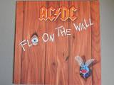AC/DC – Fly On The Wall (Atlantic – 78 1263-1, Italy) insert NM-/NM-