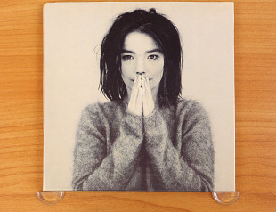 Björk – Debut (Япония, Polydor)