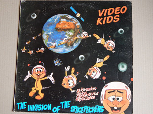 Video Kids - The Invasion Of The Spacepeckers (Diana – E-30.649, Spain) EX+/NM-