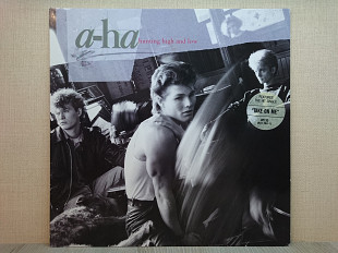 Виниловая пластинка A-ha ‎– Hunting High And Low 1985 Germany ИДЕАЛ!