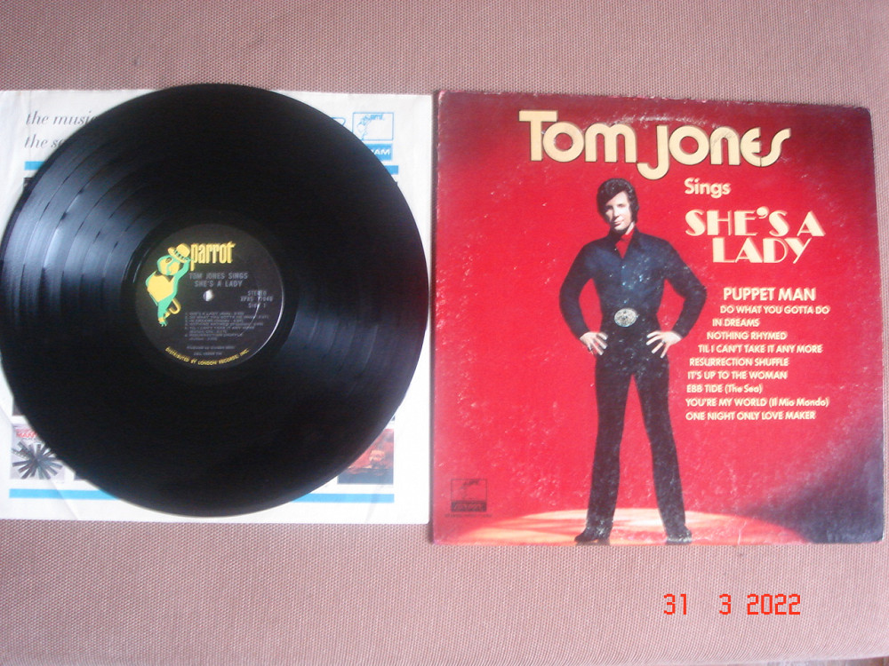 Были на виниле. Tom Jones she's a Lady 1971. Tom Jones Sings she's a Lady Vinyl. Tom Jones купить винил СПБ.