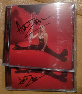 Avril Lavigne ‎– Love Sux (c автографом)