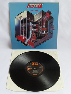 Accept Metal Heart 1985 LP оригинальная пластинка Британия NM