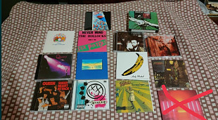 CD Genesis, Blink 182, Queen, Velvet underground, McCartney