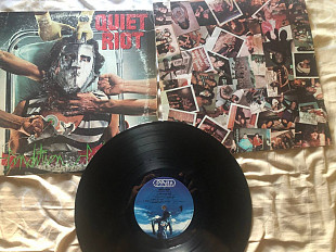 Quiet Riot condition Critical vg/ex- inner USA CBS 1984
