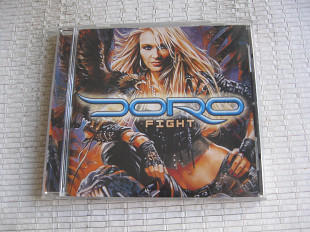 DORO / FIGHT / 2002