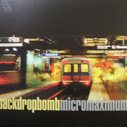 BACK DROP BOMB = – Micromaximum ( 2x LP ) ( Japan )