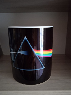 Чашка Pink Floyd -The dark side of the moon