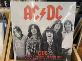 AC/DC – Live At The Old Waldorf - 3rd Sept 1977 -18