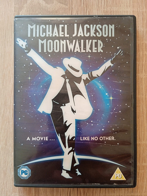 マイケルジャクソン　MOON WALKER Amazon.co.jp: MOON WALKER MICHAEL