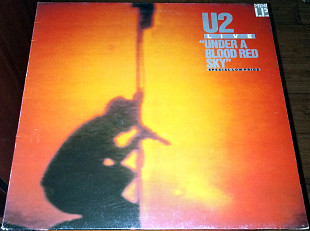 U2 – Under a blood red sky (1983)(Island Records ‎– IMA3 made in UK)