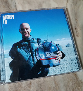 MOBY 18
