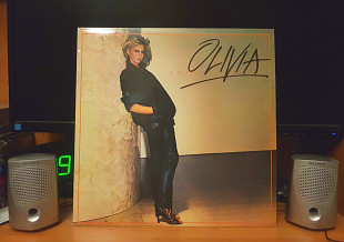 Olivia Newton-John – Totally Hot LP / EMI – 5C 062-61813 / Netherlands 1978