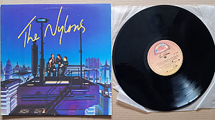 THE NYLONS ( FUNK , SOUL , POP ROCK ) THE NYLONS ( ATTIC LAT 1125 Q ) 1982 CANADA