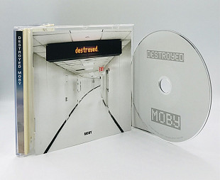 Moby – Destroyed (2011, U.K. / U.S.A.)