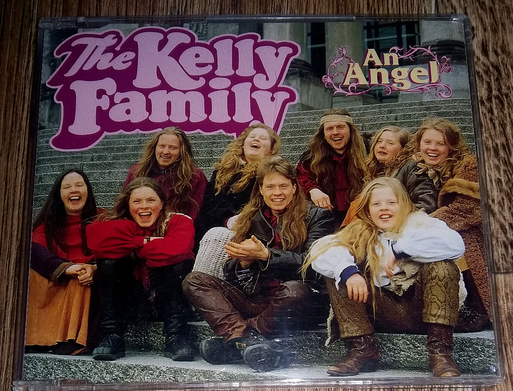 Келли фэмили. Группа the Kelly Family. Келли Фэмили ангел. The Kelly Family - an Angel. The Kelly Family Википедия.