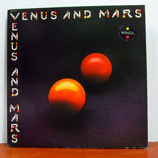 Wings – Venus And Mars (2 Posters + 2 stickers)