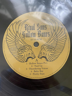 Rival Sons – Hollow Bones, 2016 - первопресс (5-й альбом выпущенный в 2016), MOSH562LP, Europe (NM/к