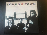 Продам вініл Wings - London Town UK press