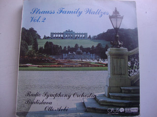 STRAUSS FAMILY WALLZES VOL 2 RADIO SYMPHONY ORCHESTRA BRATISLAVA OTTO AEBI