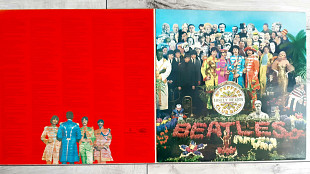 THE BEATLES SGT.PEPPERS LONELY HEART CLUB BAND ( EMI / PARLOPHONE PCS 7027 YEX 637 / 6 - 6 ) G/F 1