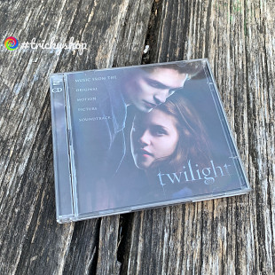 Twilight (Music From The Original Motion Picture Soundtrack) 2009 Atlantic – 7567896656