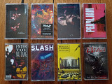 Аудіокасети з записом Metallica, Slash, Lenny Kravitz, Depeche Mode, Wu-Tang та інші