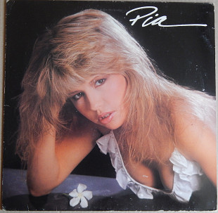 Pia Zadora – Pia (Elektra – ELK 52 397, Germany) inner sleeve EX+/EX+