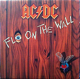 AC/DC – Fly On The Wall