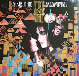 Siouxsie And The Banshees – A Kiss In The Dreamhouse