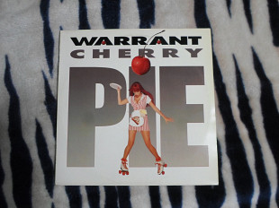 Warrant ‎– Cherry Pie Bonton ‎– 71 0045-1 331 Czechoslovakia