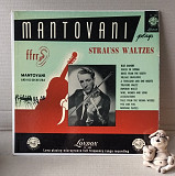 Mantovani And His Orchestra – Strauss Waltzes LP