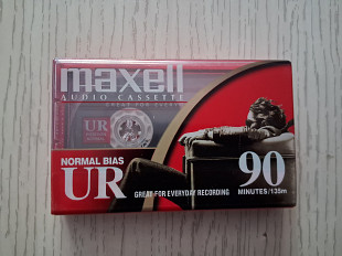 Нова касета Maxell UR90