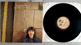 GEORGE HARRISON ( THE BEATLES ) SOMEWHERE IN ENGLAND ( DARK HORSE DH 56870 A/B ) 1981 GER