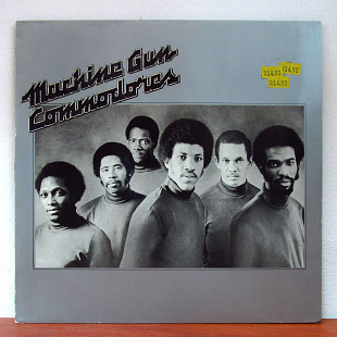 Commodores – Machine Gun