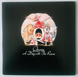 Queen – A Day At The Races (1976, Elektra 6E-101, GF, US)