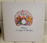 Queen A night at the opera NM 1st UK 1975