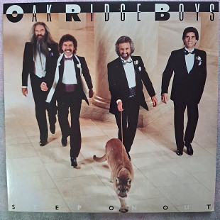 The Oak Ridge Boys – Step On Out\MCA Records – MCA-5555\ US\1985\NM\NM