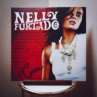 Nelly Furtado – Loose