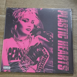 Miley Cyrus – Plastic Hearts 2LP 12" (Прайс 46492)