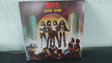 Kiss – Love Gun
