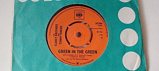 The Clancy Brothers and Tommy Makem Green in the green-Isn t it grand boys 1966