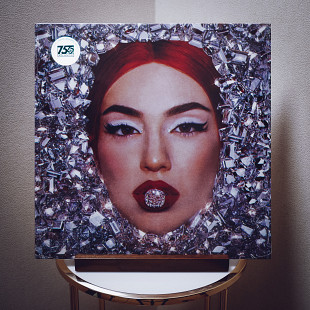 Ava Max – Diamonds & Dancefloors