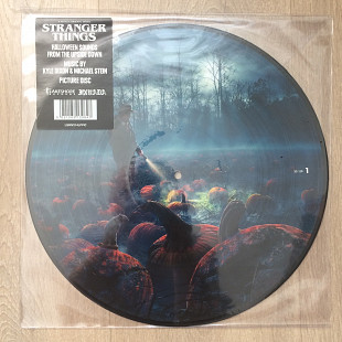 Kyle Dixon & Michael Stein – Stranger Things: Halloween Sounds From The Upside Down