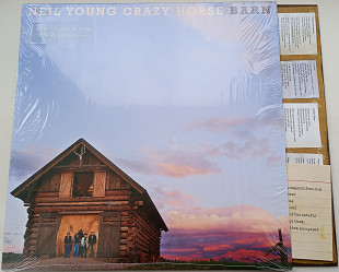 NEIL YOUNG WITH CRAZY HORSE Barn LP NM